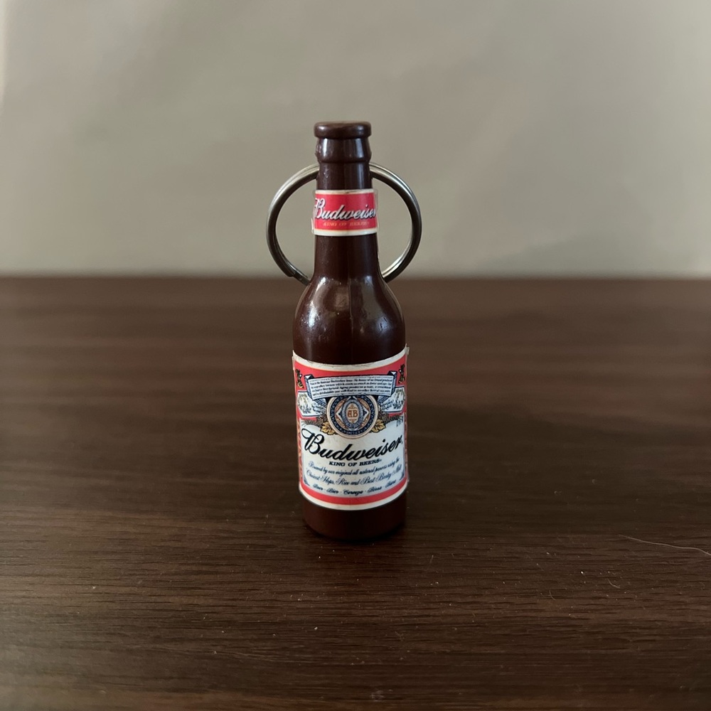 Budweiser Red and White Bottle Keyring